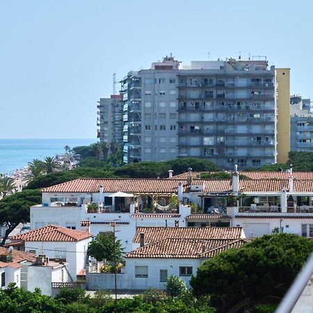 Lovely 2 Bedroom Apartment With Terrace Бланес Экстерьер фото