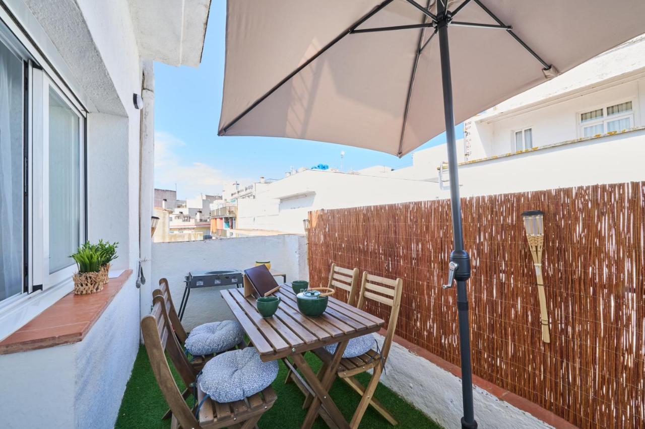 Lovely 2 Bedroom Apartment With Terrace Бланес Экстерьер фото