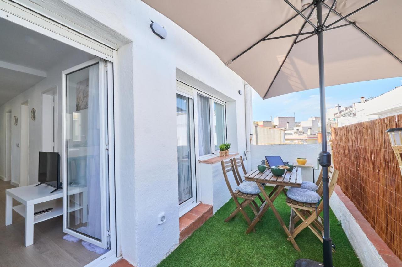 Lovely 2 Bedroom Apartment With Terrace Бланес Экстерьер фото